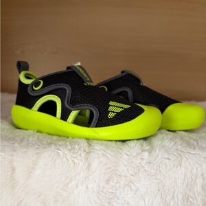 ✨$19✨NWT•adidas Altaventure 3.0 Toddler Sportswear Shoes | Black Solar Slime| 9T